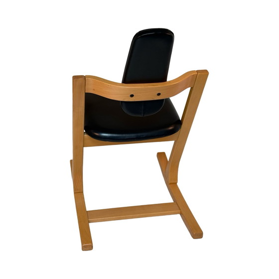 Image 1 of Peter Opsvik - Stokke - Pendulum - Sedia a dondolo ergonomica - Rivestimento in pelle nera e struttura in legno