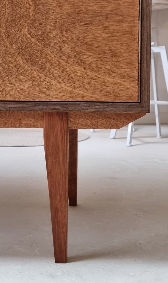 Image 1 of Elvan Highboard