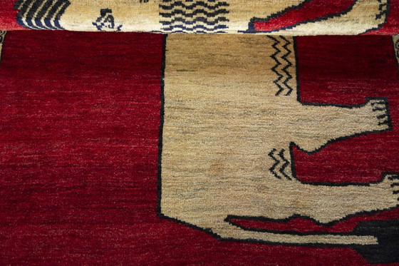 Image 1 of Handgeknüpfter Gabbeh Nomadenteppich Mit Löwenmotiv – 149 X 102 Cm
