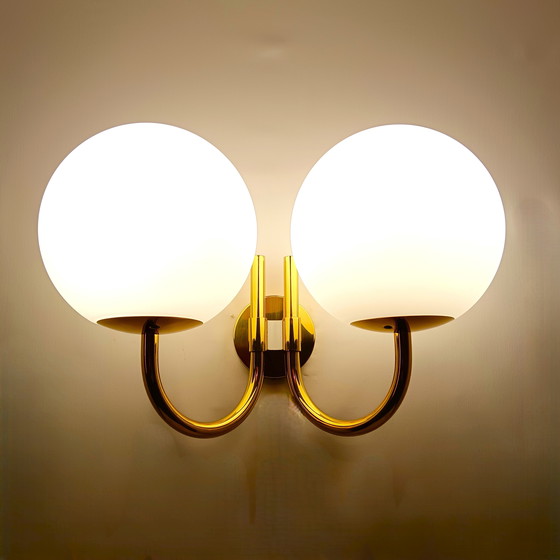 Image 1 of Aplique extragrande, 1 de 12, Art Déco, Moderno de mediados de siglo, Latón, Vidrio opalino, Glashütte Limburg, Muy raro