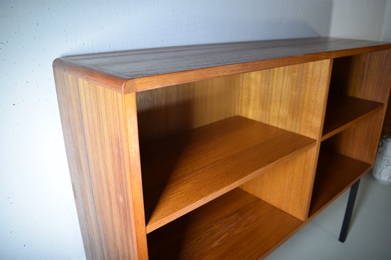 Image 1 of Deense teakhouten boekenkast/dressoir/kast uit de jaren 60, vintage kast