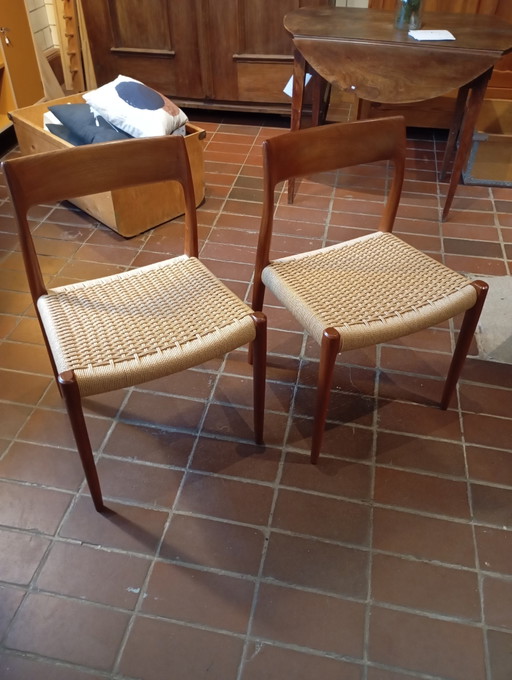 Sedie da pranzo Niels Otto Møller / Sedie da pranzo in teak Modello 77