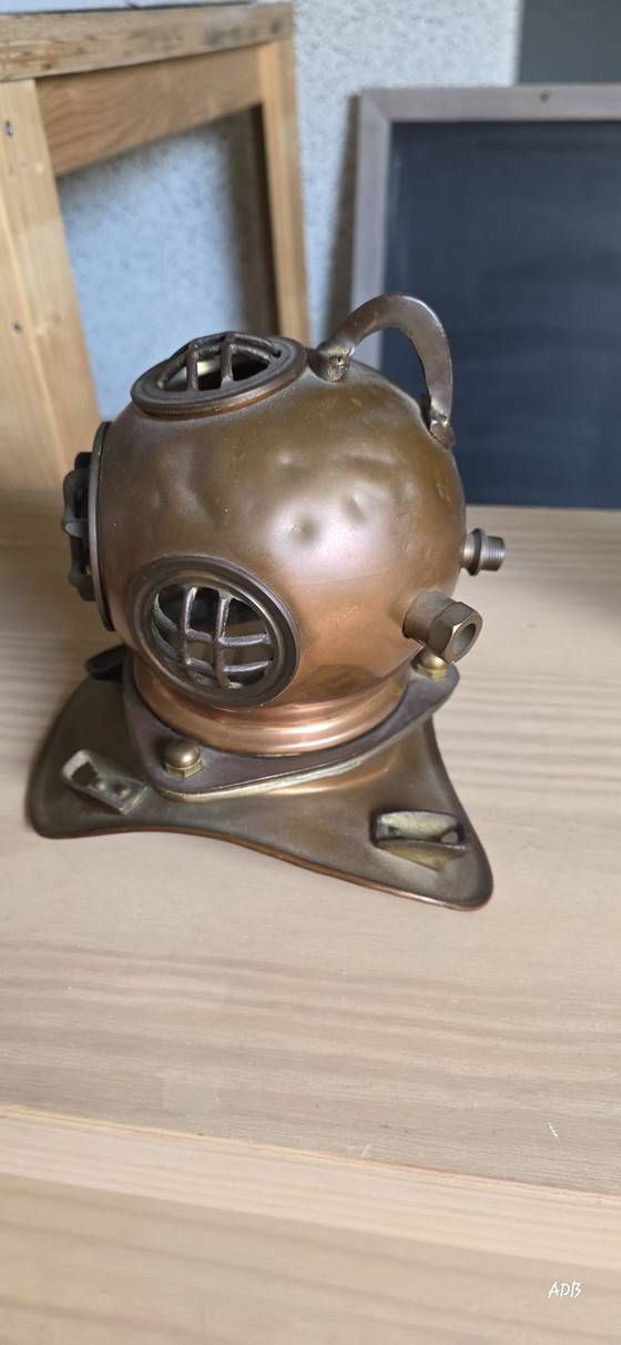 Coole dekorative Kupfer-Taucherhelm – Dekorative Objekte, Messing (photo 5 of 5)