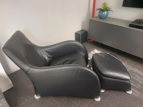 Image 1 of Zwarte leren fautteuille Loge van Montis