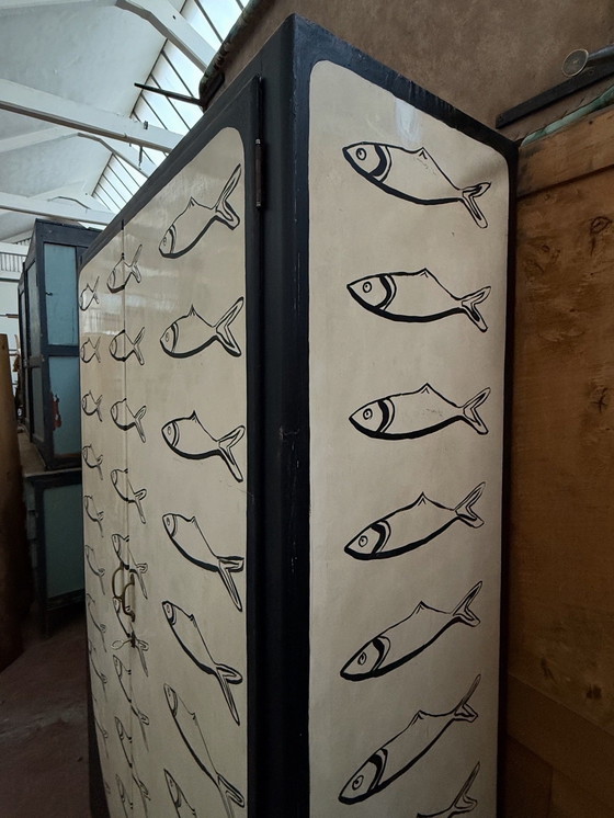 Image 1 of Art deco armadio met pesci