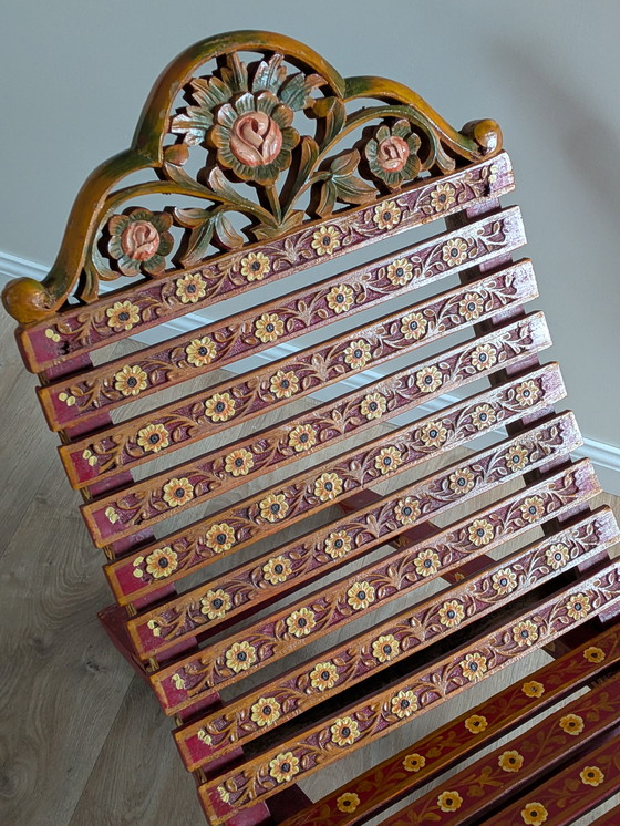 Image 1 of Poltrona pieghevole vintage dipinta a mano – Sud asiatico/pakistano – metà del XX secolo