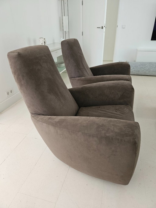 2 x Label Karel van den Berg stoelen 