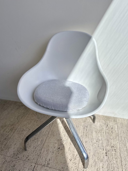 Vintage IKEA Egg Chair Chris Martin