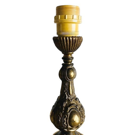 Image 1 of Lámpara francesa de base alta de latón barroco con patas de garra, década de 1950