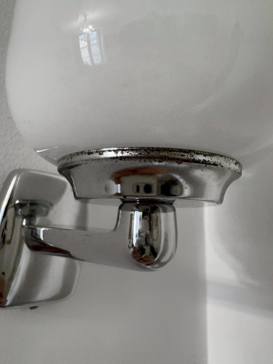 Image 1 of Applique cromate e opaline degli anni '70