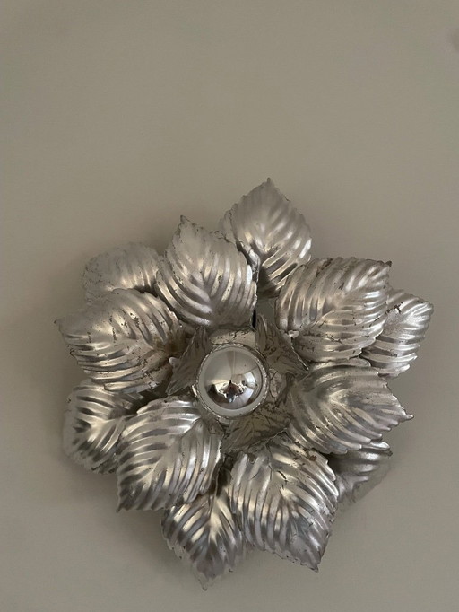 Stilvolle Masca-Lampe | Silbernes Blumenmotiv