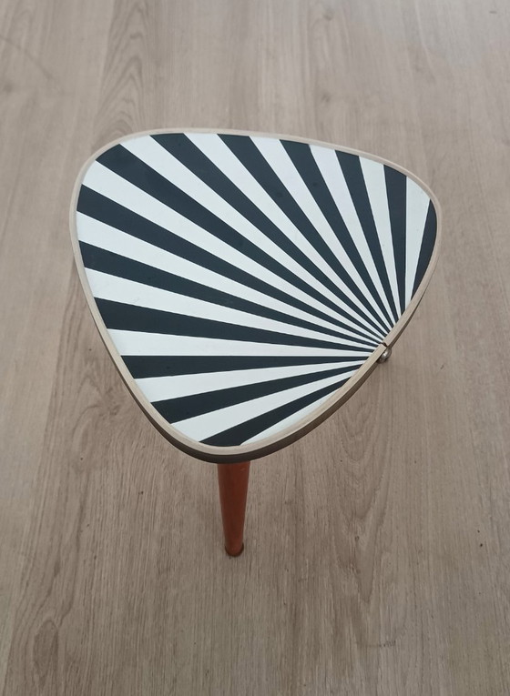 Image 1 of Beistelltisch aus den Fünfzigern