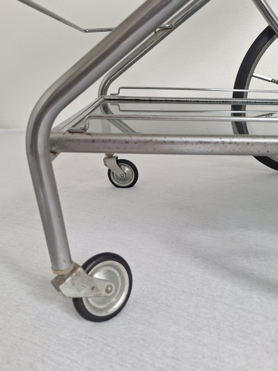 Carrello per bevande/carrello di servizio in stile Art Déco, anni '60 – Oggetti decorativi, Chrome, Glass (photo 7 of 9)