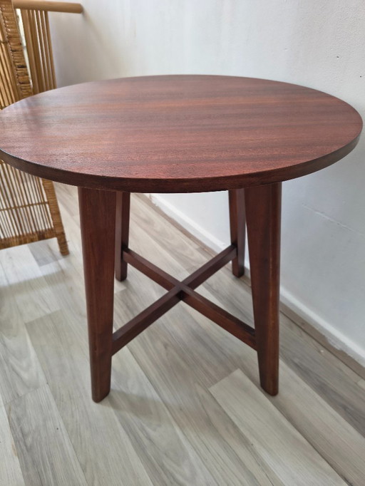 Mesa auxiliar o mesa de centro de los años 60