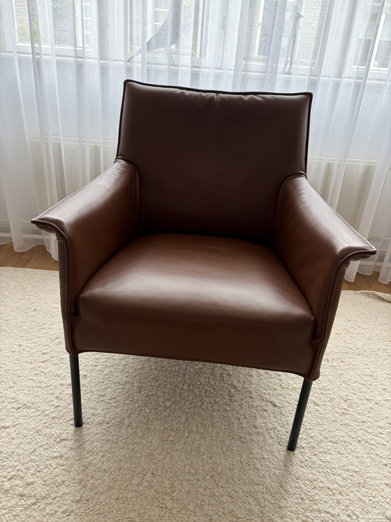 Image 1 of Fauteuil Limec au design original.