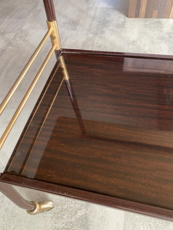 Image 1 of Meuble de télé à roulettes 2 plateaux formica marron 1960