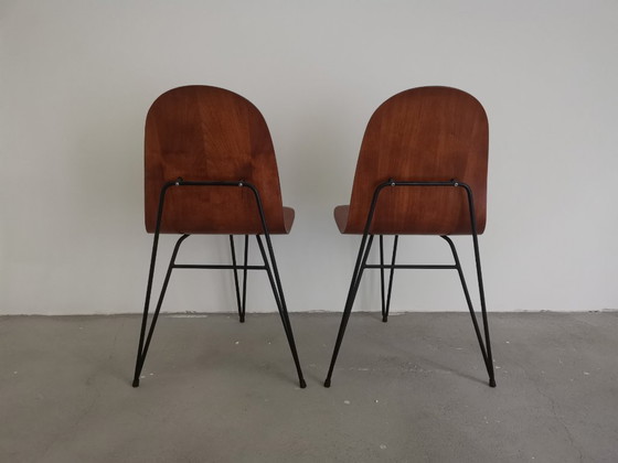 Paires de chaises tripodes par Enzo Strada pour Mobili Barovero – Mobili Barrovero, Chaises de salle à manger (photo 3 of 12)