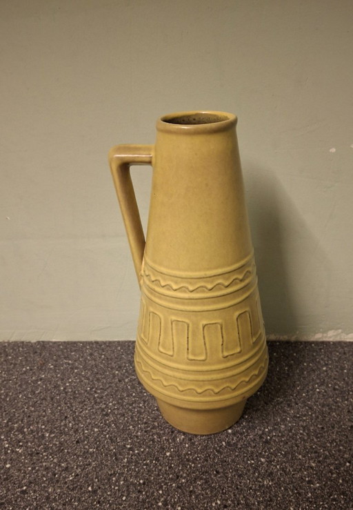 Vase allemand modèle Ilkra 2001/25