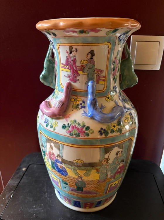 Beautiful 36cm high Chinese Famille Rose Vase – Chinese vases from Holland, Porcelain (photo 3 of 15)