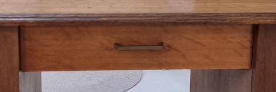 Image 1 of Escritorio de mediados de siglo