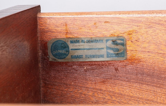 Image 1 of Scrivania allungabile danese in palissandro e ottone, modello OS 51, disegnata da Arne Vodder per Sibast nel 1960.