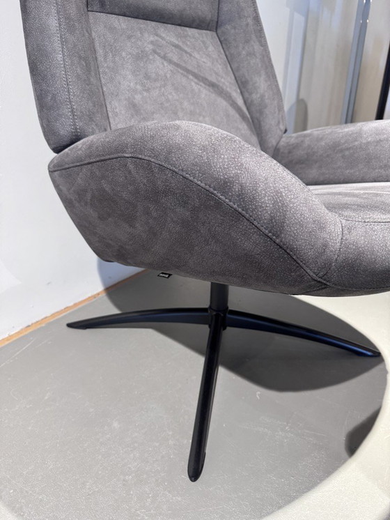 Image 1 of Sillón Montel Shuffle con otomana