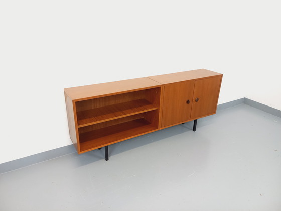 Image 1 of Enfilade meuble de rangement bibliothèque vintage style scandinave moderniste en teck et métal noir des années 60