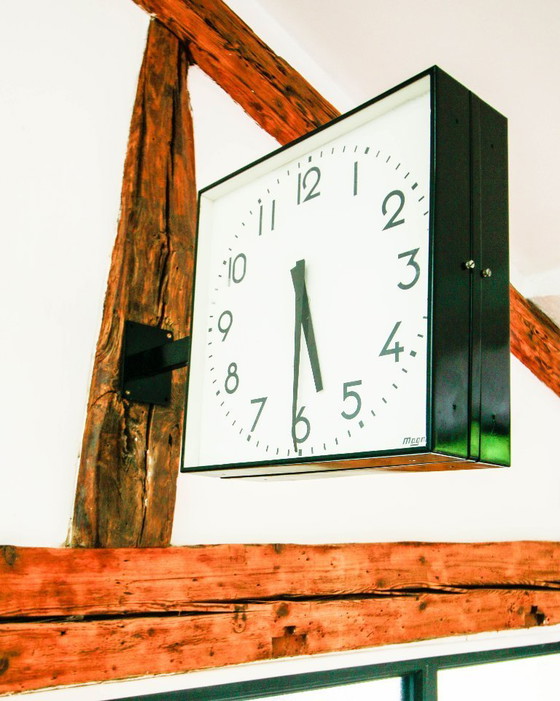 Image 1 of Reloj de estación