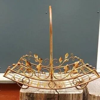 Wrought iron basket with handle large, Decorative Objects, Metal, Brown, Vintage (photo 2 of 5)