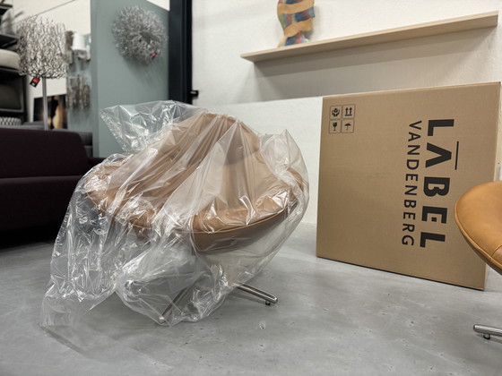 Image 1 of Label Vandenberg Hidde Soft Drehstuhl mit Gin Fußhocker Bovino Naturleder