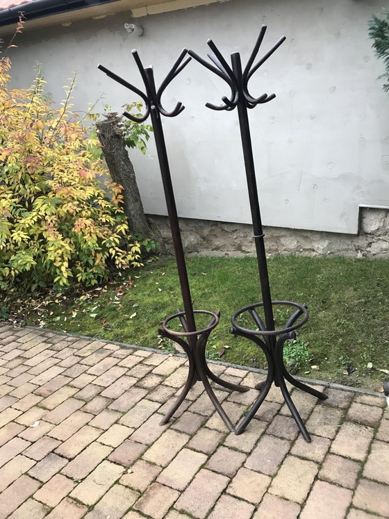 Portemanteaux hongrois sur pied, années 1930, lot de 2 – Thonet (photo 4 of 7)