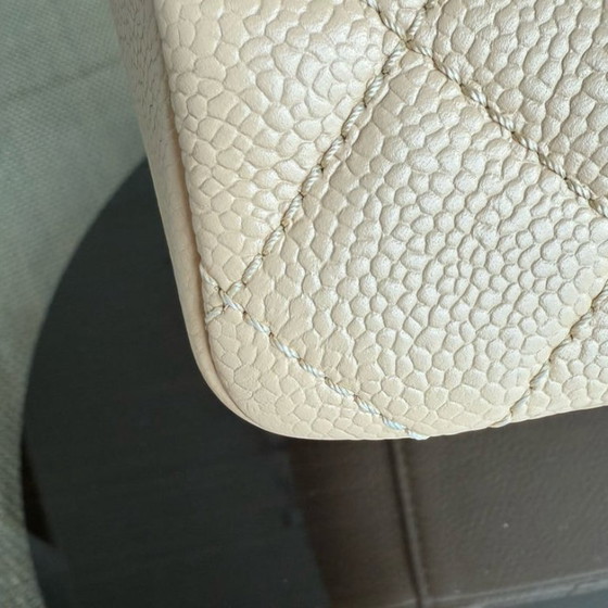 Image 1 of Sac cabas Chanel PST Petite Shopping Tote - Cuir de veau grainé matelassé caviar beige clair, finitions dorées