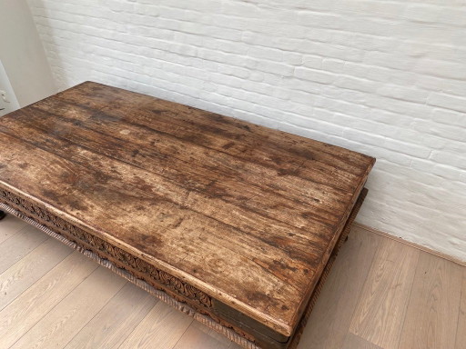 Indiase lage salontafel/chowki