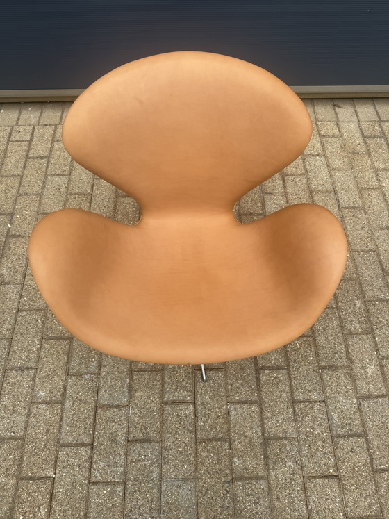Image 1 of Exclusive Early Fritz Hansen Swan Chair 05-'67 in Vintage Cognac Camel Leather, Mint Condition!!