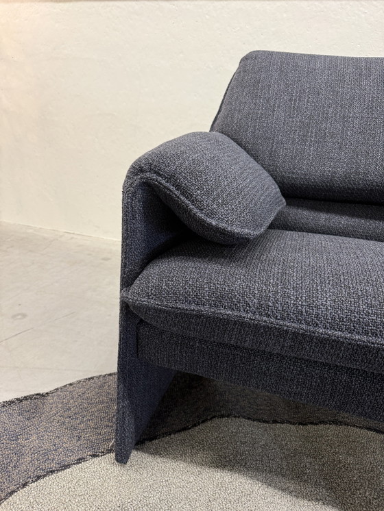 Image 1 of Leolux Bora Beta 2 Zits Bank Migo Bay blauw stof 