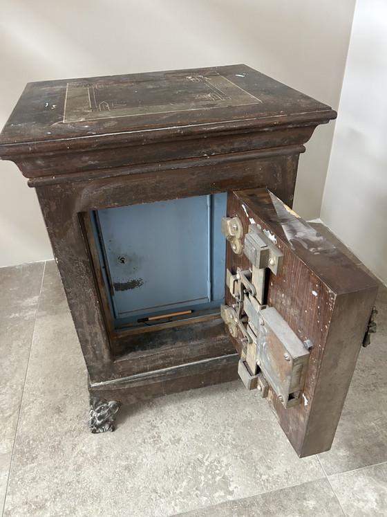 Image 1 of Sicher
