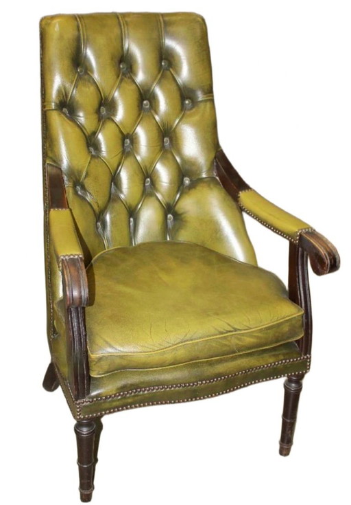 Silla de biblioteca Chesterfield de cuero capitoné verde oliva, década de 1970