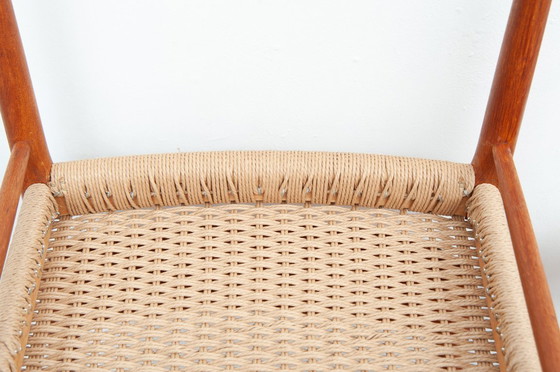 Image 1 of 8 sedie da pranzo modello 75 in teak di Niels Otto Møller per J. L. Møller Møbelfabrik (anni '50)