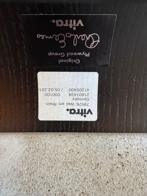 Image 1 of Sillón Vitra Eames LCW negro