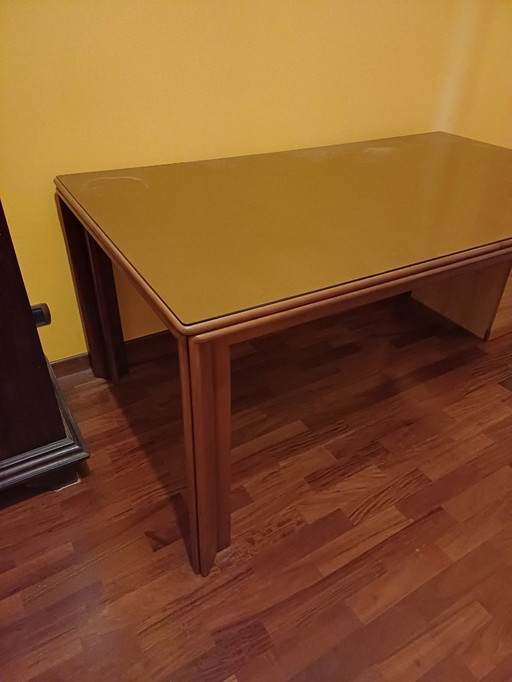 Monnikstoelen en Mou-tafel van Molteni