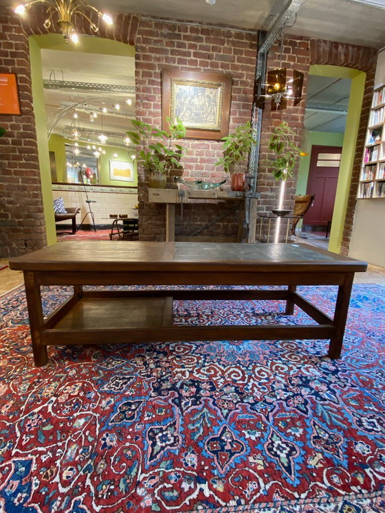 Salontafel in brutalistische stijl van eikenhout en leisteen met keramisch blad. – Stone, Wood (photo 5 of 8)