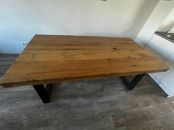 Image 1 of Massief eiken (zware) eettafel 2.00x1.00 met metalen onderstel
