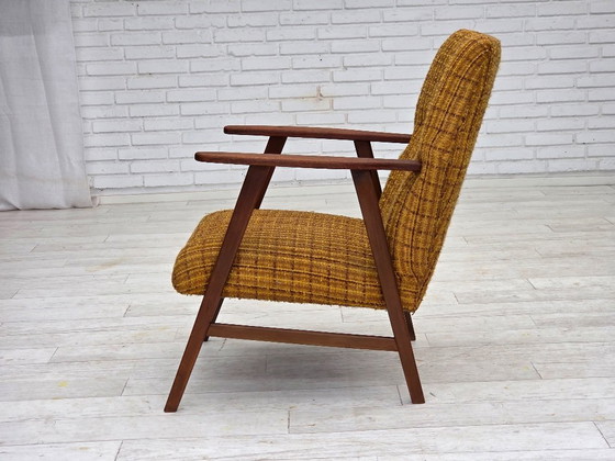 Image 1 of Fauteuil danois des années 1960, revêtement en laine, bois de teck, bois de chêne.