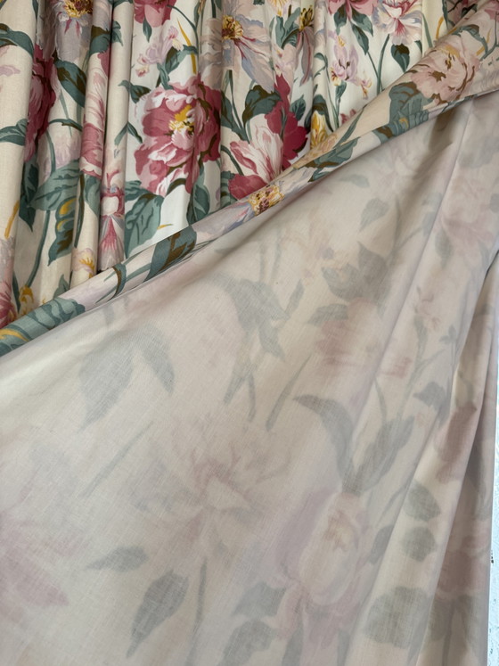 Laura Ashley Floral Curtains 70s – Wall decoration, Cotton (photo 8 of 14)