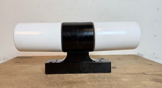 Image 1 of Applique industriale in bachelite marrone con vetro opalino, anni '60