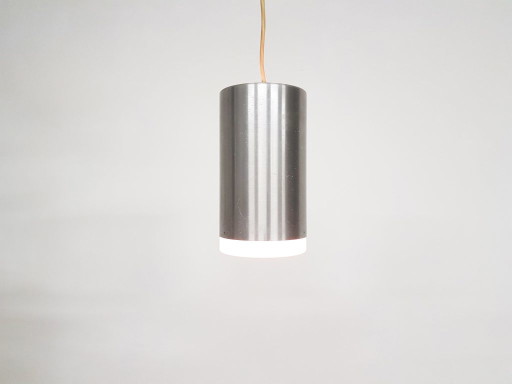 Lámpara colgante Raak de aluminio y cristal lechoso