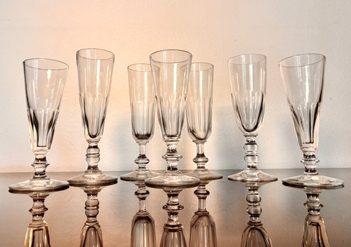 7 flutes Baccarat et Saint Louis 19eme