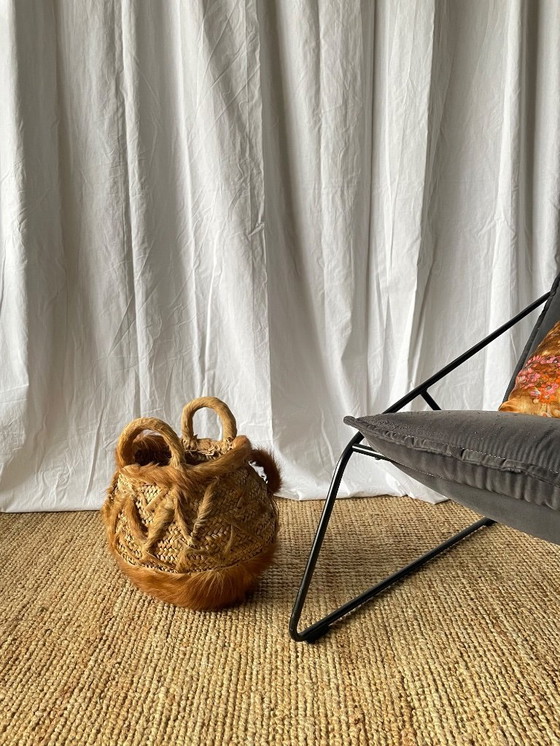 Image 1 of Antico cesto intrecciato a mano con manici in fibre naturali