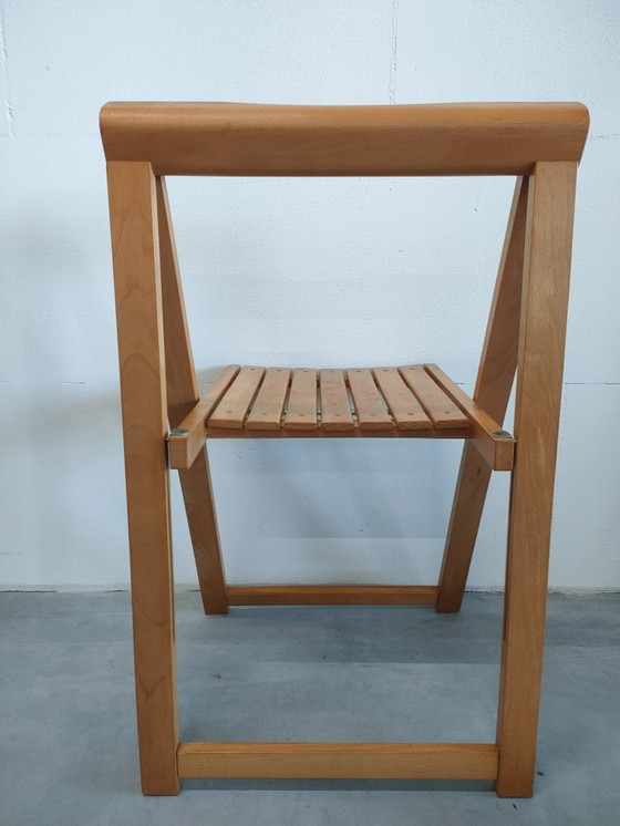 Image 1 of Set di 2 sedie pieghevoli in legno "intrecciato" vintage degli anni '60, in stile Trieste di Aldo Jacober.