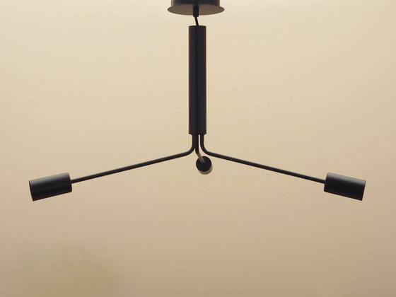 Lampada a sospensione Frandsen a tre bracci in metallo nero Design danese degli anni 2000 – Lampadari (photo 2 of 9)